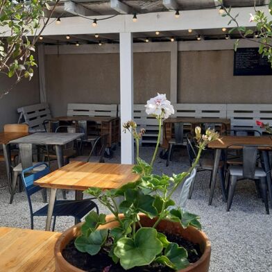 Commerce  168000 €