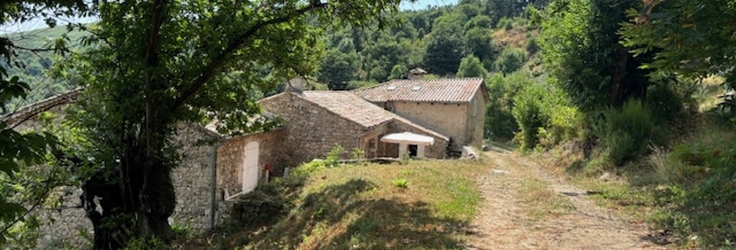 Maison 10 Pièces 300 m² à vendre à Genestelle (07530)