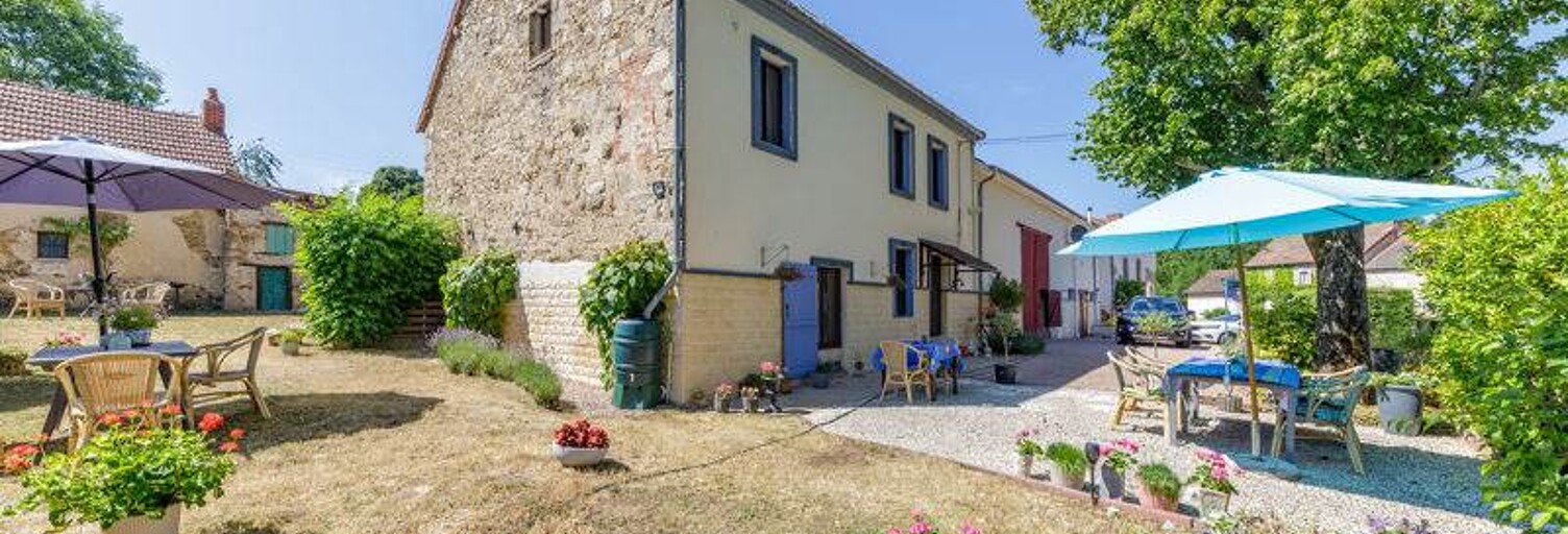 Maison 8 Pièces 223 m² à vendre à Marcillat-en-Combraille (03420)