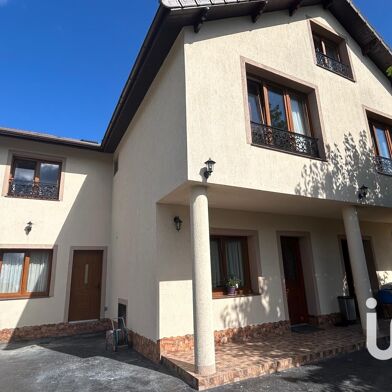 Maison 10 pièces 515700 €