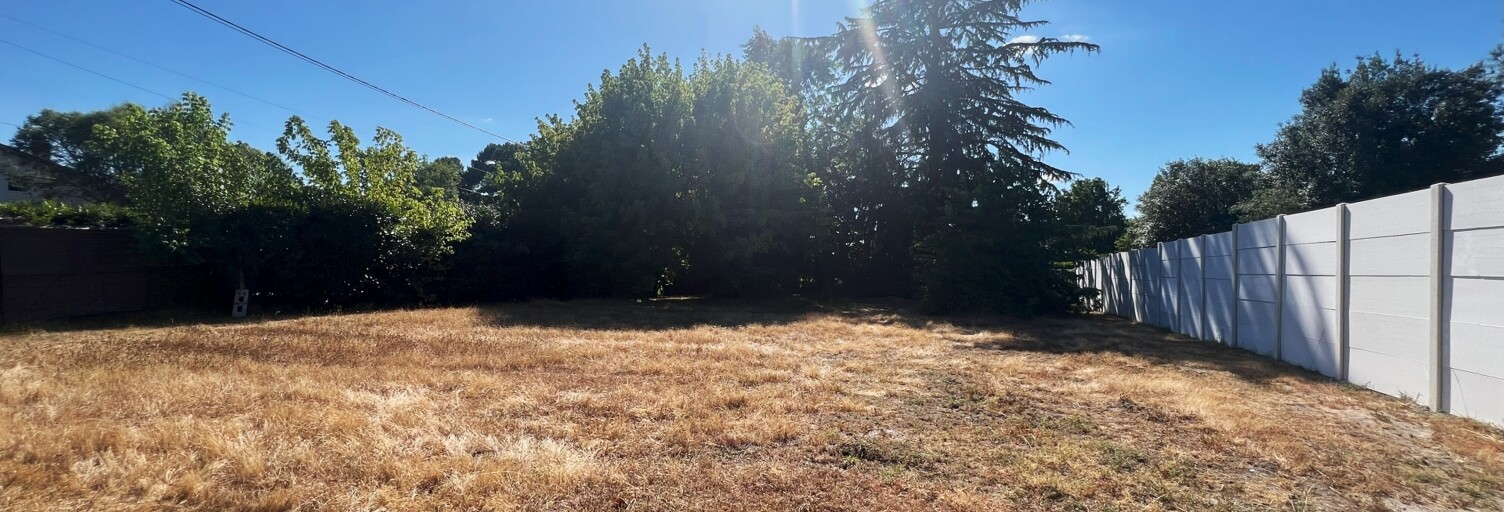 Terrain  984 m² à vendre à Mont-de-Marsan (40000)