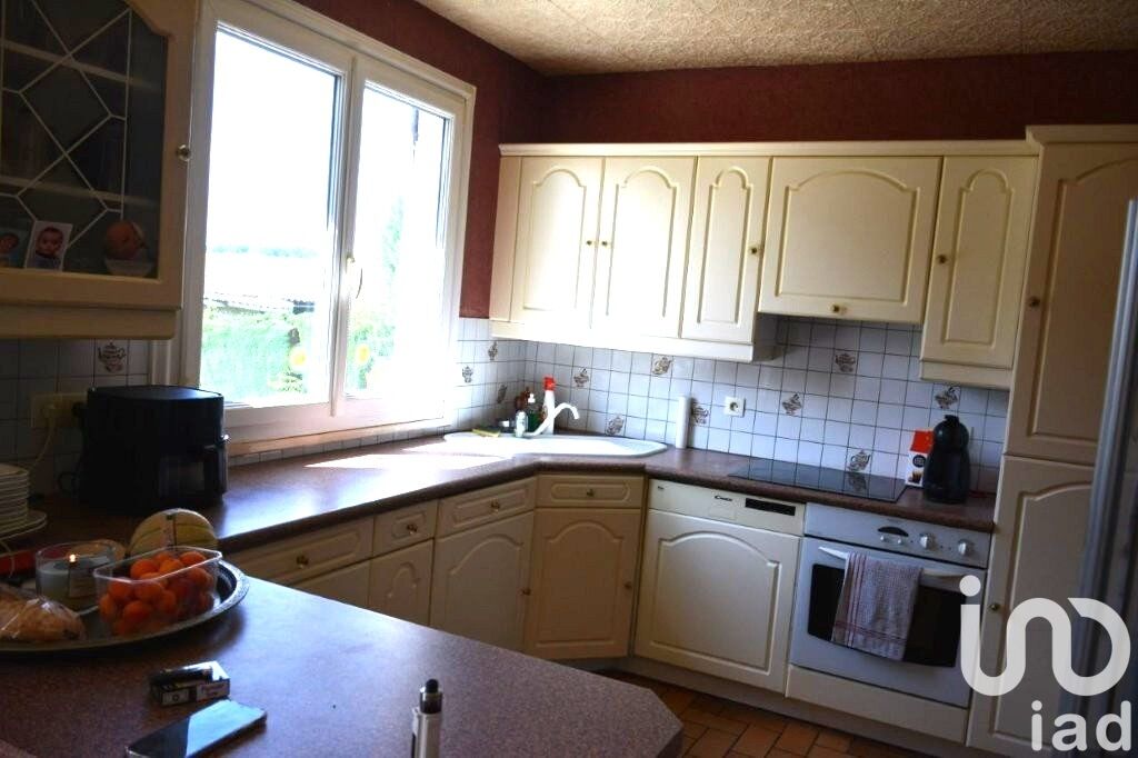 Villers-Sur-Coudun - 121m² - 8p. - 5ch.