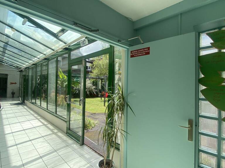 Vente Surface diverse 1 450 m&sup2; — photo 1