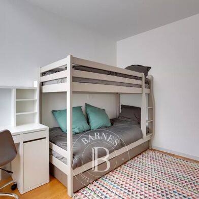 Appartement 6 pièces 3300 €