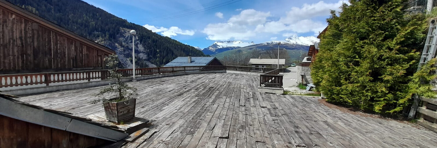 Immeuble  949 m² à vendre à Peisey-Nancroix (73210)