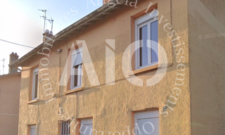 Immeuble  335 m² à vendre à Décines-Charpieu (69150)