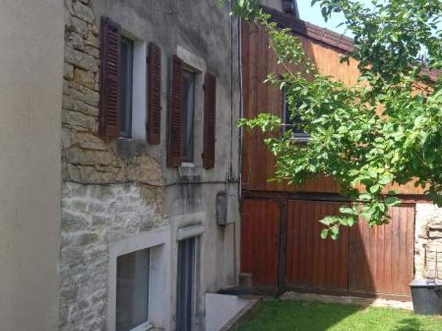 Maison de Village mitoyenne — photo du bien
