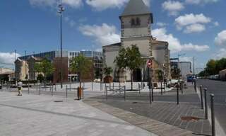 Appartement 1 Pièce 80 m² à louer à Bordeaux (33000)