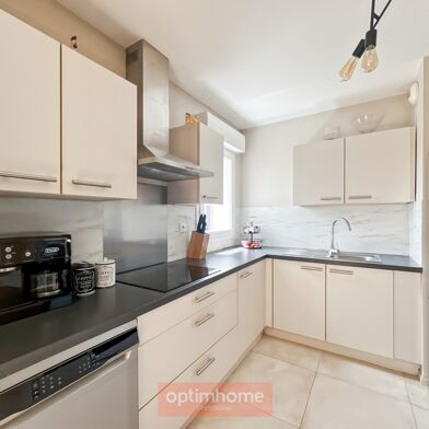 Appartement 4 pièces 228800 €