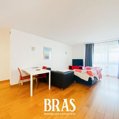 Appartement 5 pièces 225750 €