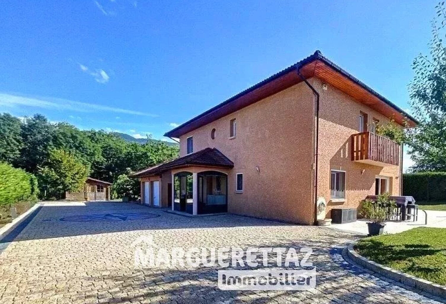 Propriété 10 pièces - 352,81 m² habitables - avec piscine et jac — photo 1