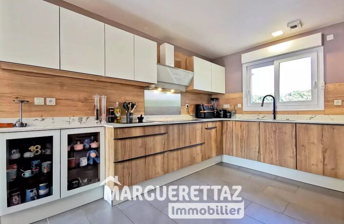 Propriété 10 pièces - 352,81 m² habitables - avec piscine et jac — photo 5