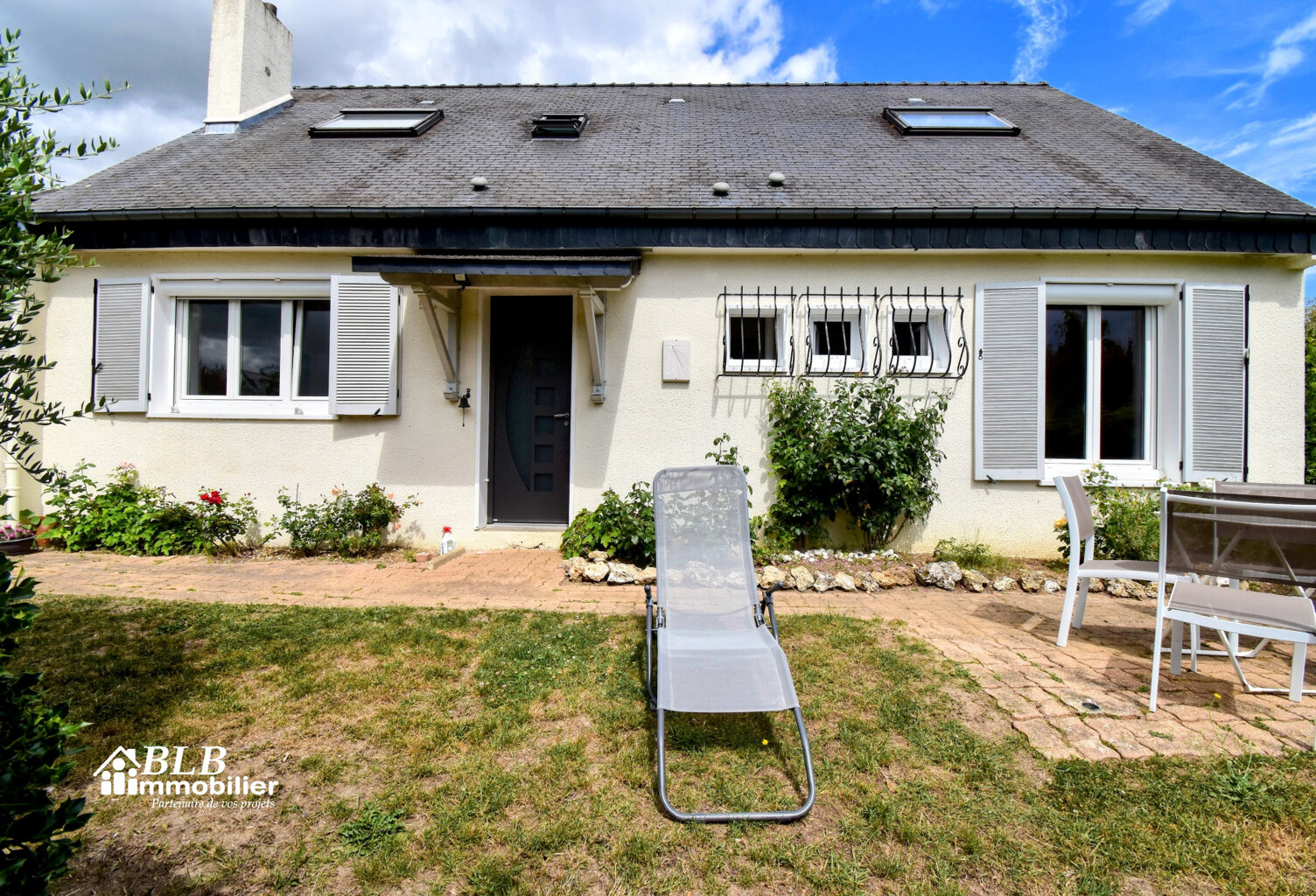 MAISON PLAIN-PIED + 1 ETAGE - 4 CHAMBRES - GARAGE - JARDIN - — photo 1