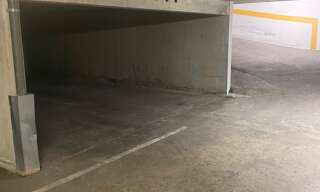 Garage  24 m² à vendre à Marseille 8 (13008)