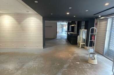 Commerce 5 pièces 2300 €