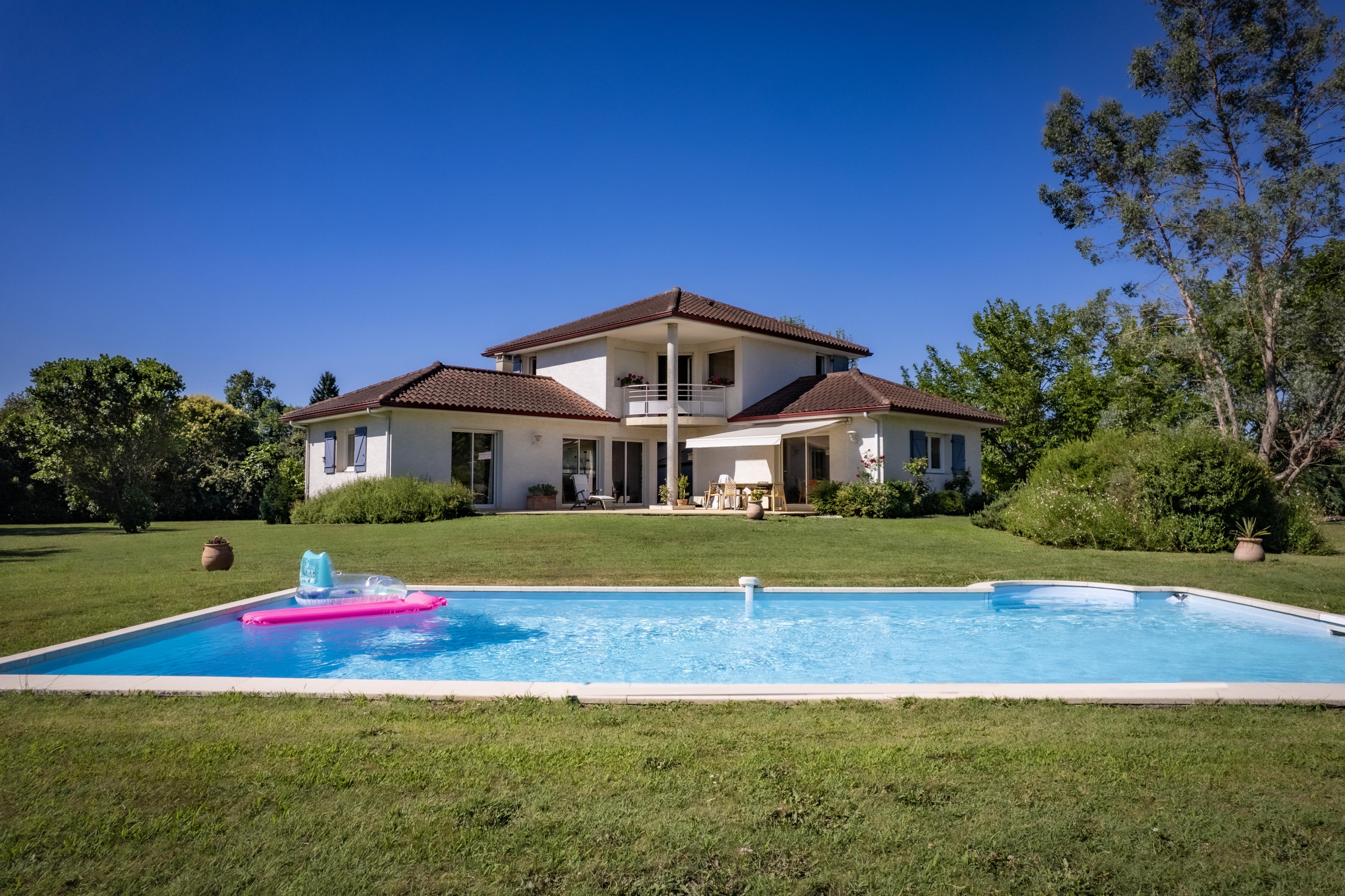 Villa / Maison  T7 à vendre Pau 64000