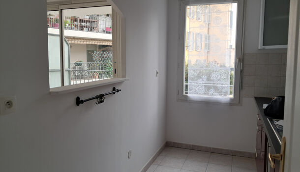 Appartement 2 pièces  à vendre Hyères 83400