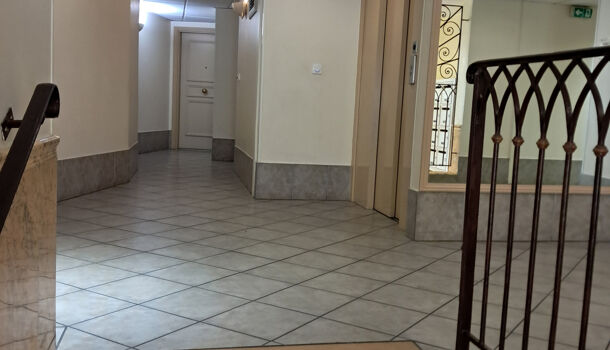 Appartement 2 pièces  à vendre Hyères 83400