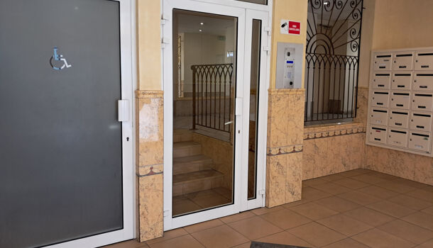 Appartement 2 pièces  à vendre Hyères 83400