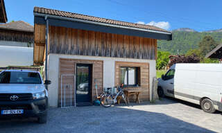 Commerce  235 m² à vendre à Giez (74210)