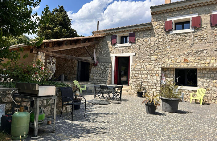 A vendre Mas de caractère entièrement rénové sur Malataverne — photo 2