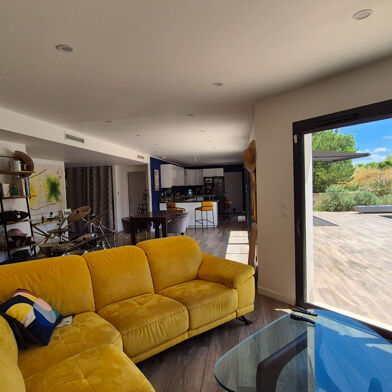 Maison 5 pièces 690000 €