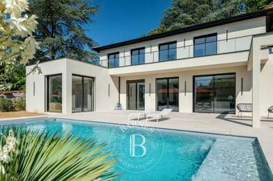 Maison 7 pièces 1760000 €