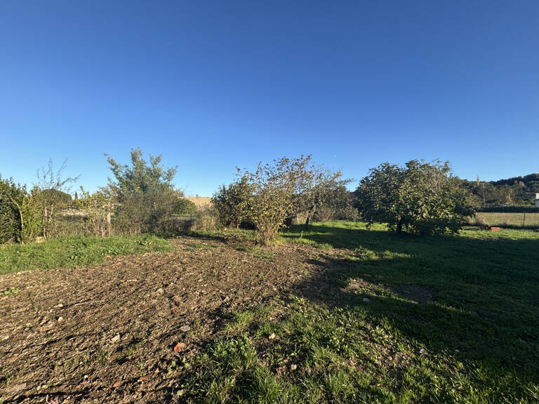 Terrain constructible Briatexte 81Tarn proche centre ville — photo 1