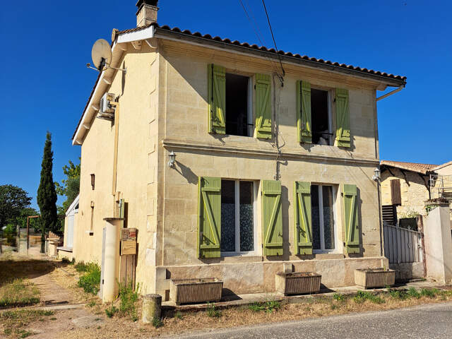 Maison en pierre de 113 m2 - Terrain 536 m2 — photo du bien