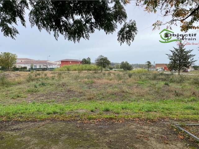 Terrain constructible — photo du bien