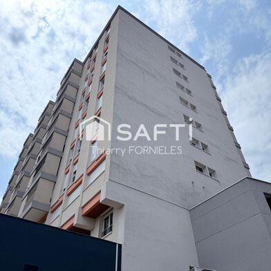 Bureau 20 pièces 250000 €