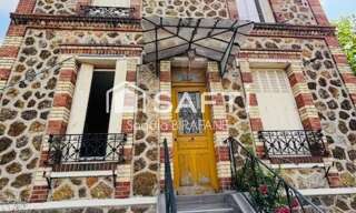 Immeuble  79 m² à vendre à Bondy (93140)