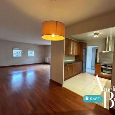 Appartement 4 pièces 299500 €