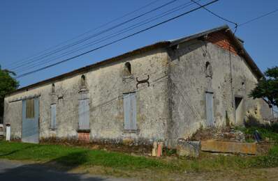 Bâtisse en pierre à rénover — photo du bien