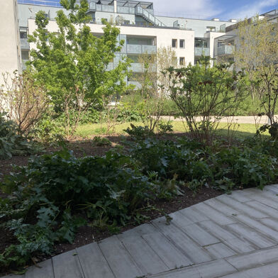 Appartement 2 pièces 807 €