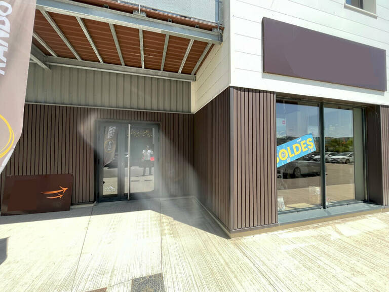 LOCAL COMMERCIAL / BUREAUX à LOUER — photo 1