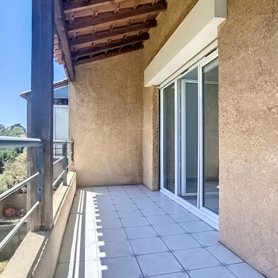 Appartement 3 pièces 222600 €