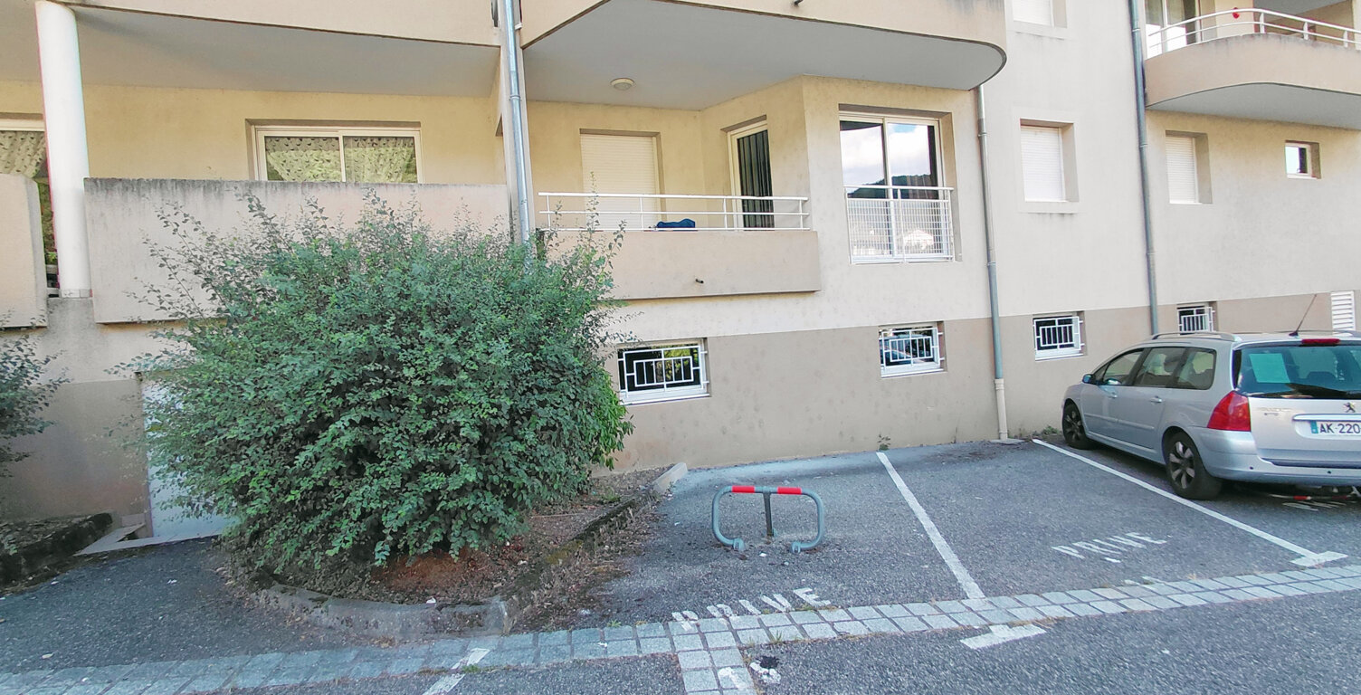 VALS-LES-BAINS -  PLACE DE PARKING — photo 1