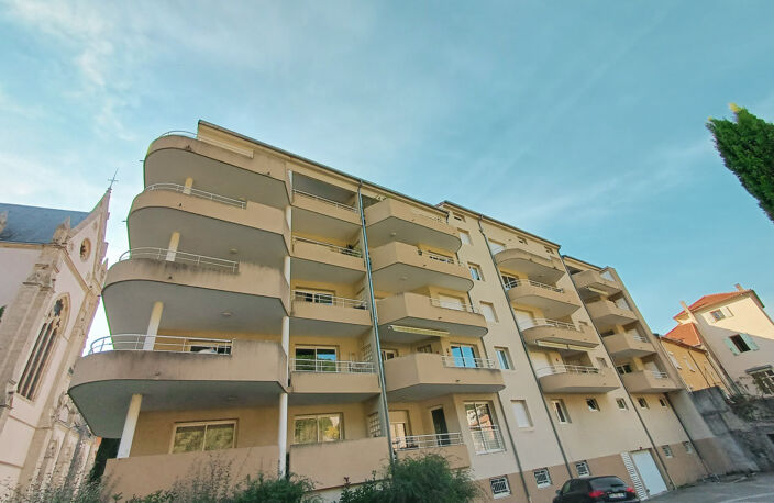VALS-LES-BAINS -  PLACE DE PARKING — photo 3