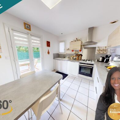 Maison 5 pièces 395000 €