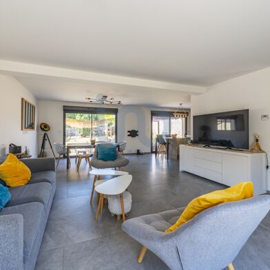 Maison 5 pièces 490000 €