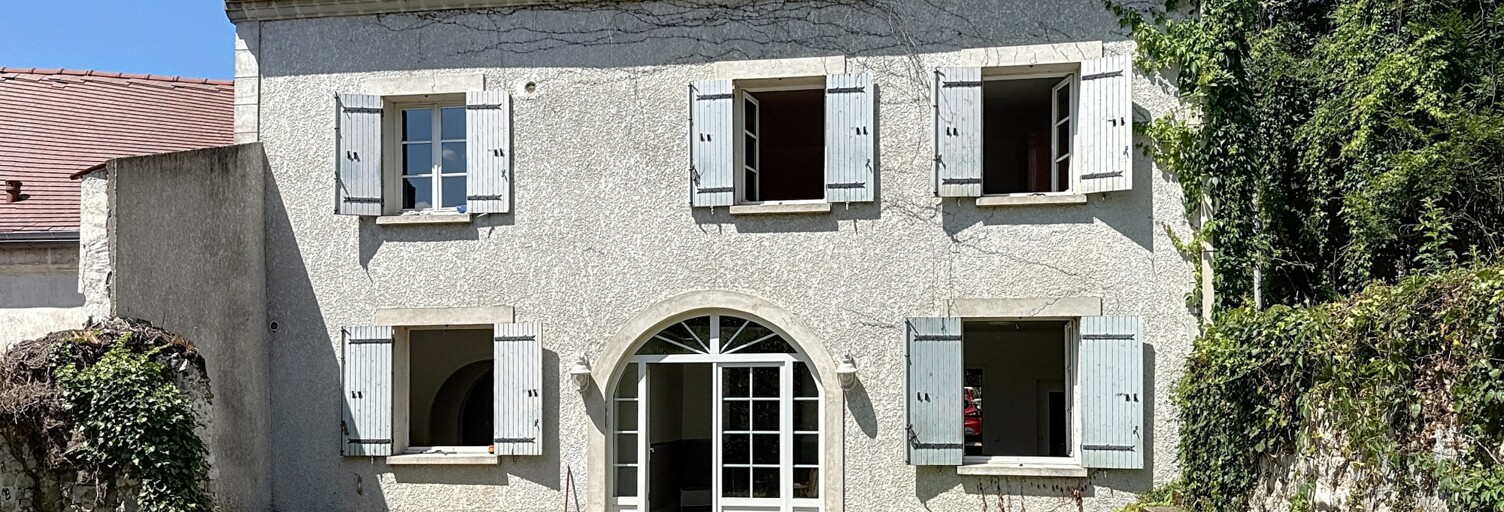 Maison 9 Pièces 160 m² à vendre à Vaux-sur-Seine (78740)