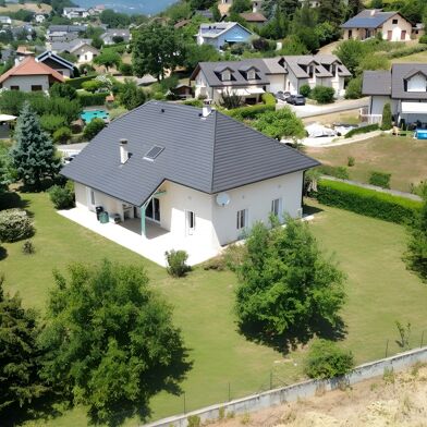 Maison 5 pièces 699000 €