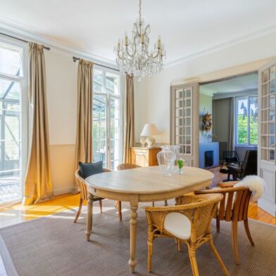 Maison 7 pièces 989900 €