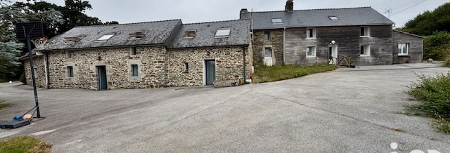Maison 12 Pièces 296 m² à vendre à Plonévez-du-Faou (29530)