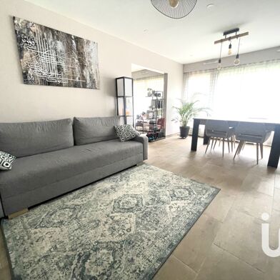 Appartement 5 pièces 1350 €