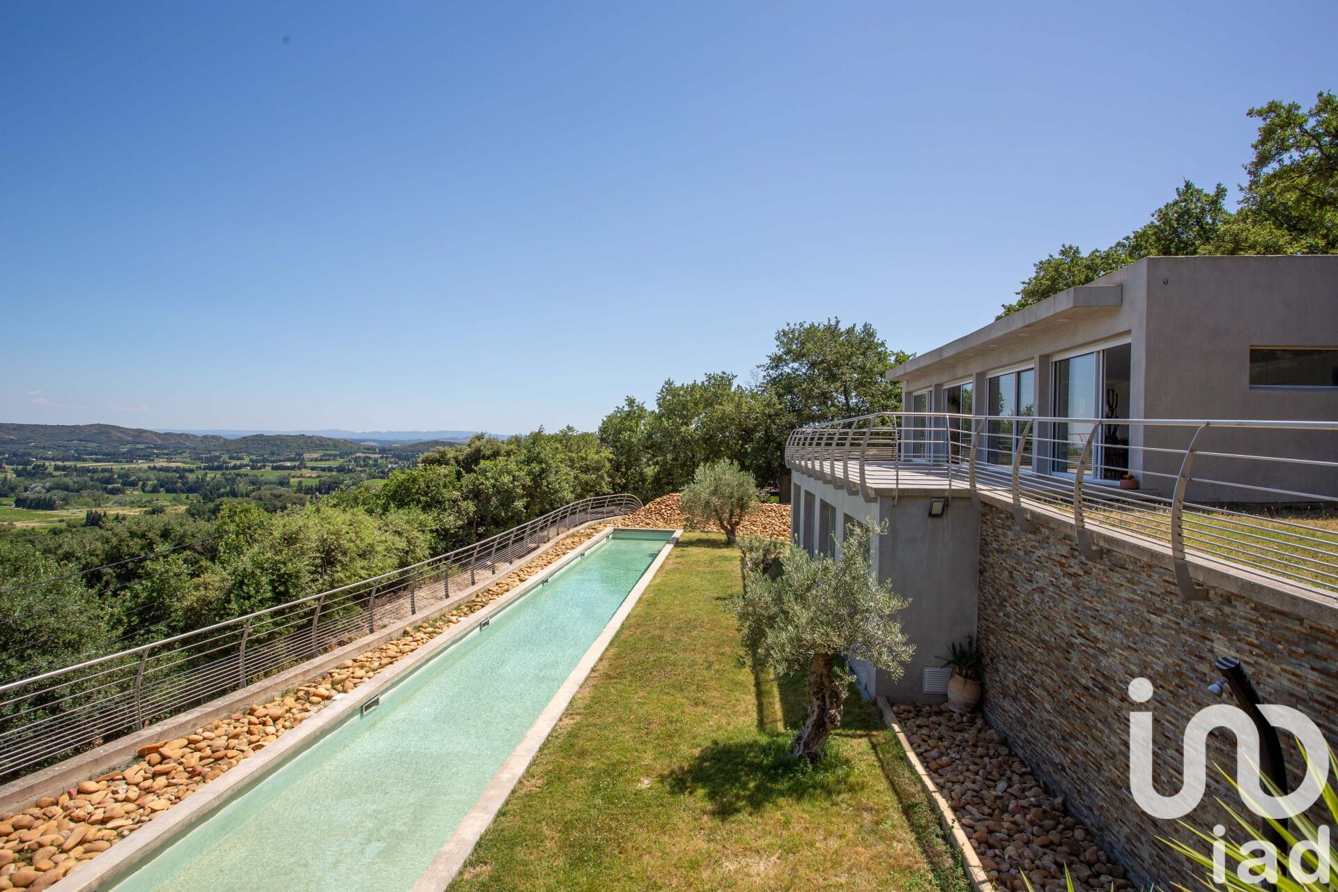 Rochefort-Du-Gard - 196m² - 6p. - 4ch.