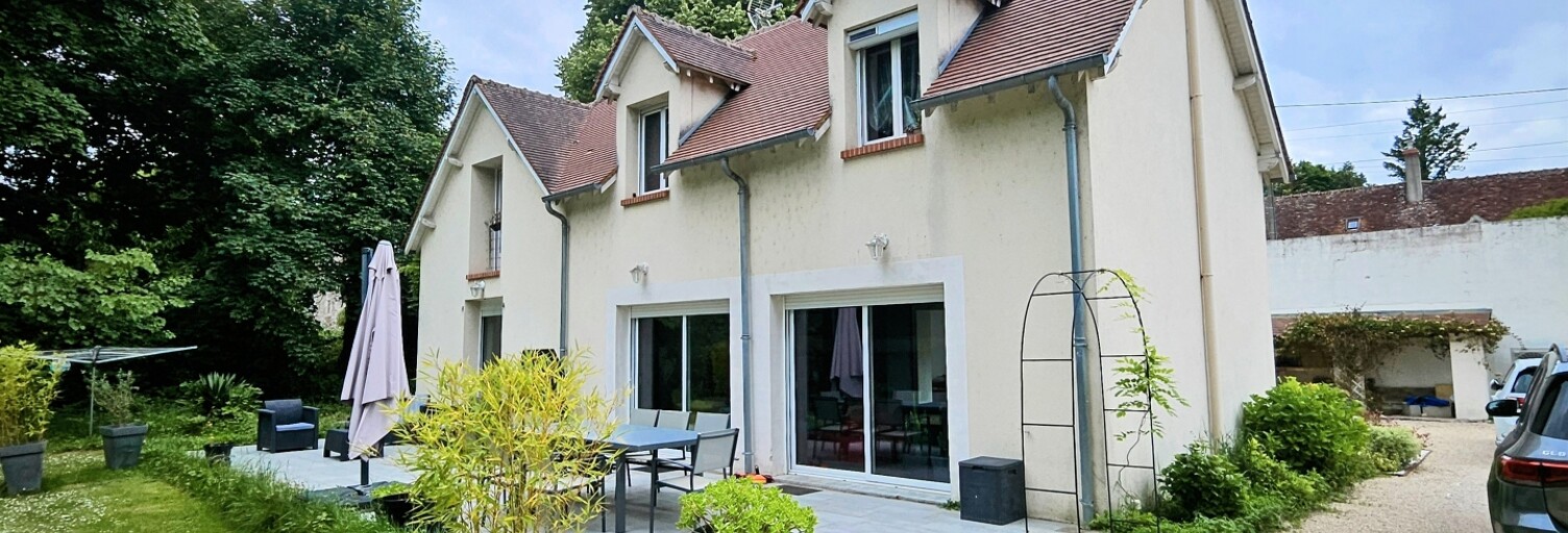 Maison 8 Pièces 206 m² à vendre à Chaingy (45380)