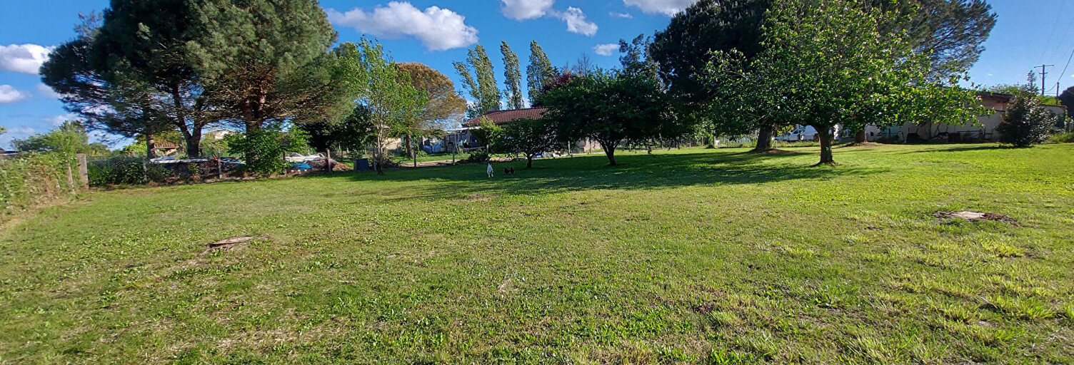 Terrain  1580 m² à vendre à Montaigut-sur-Save (31530)