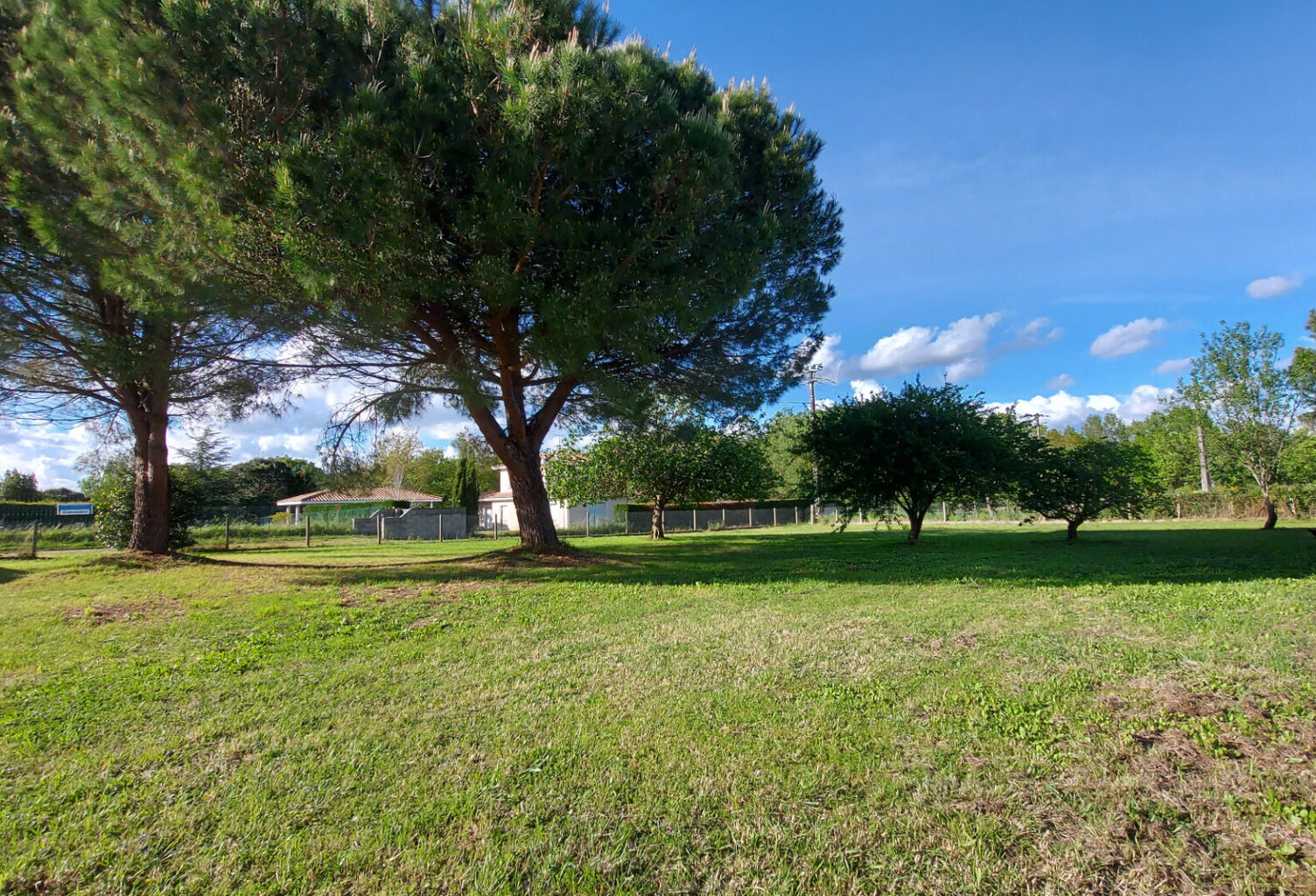 Montaigut-sur-Save - Terrain - 1580m² — photo 1